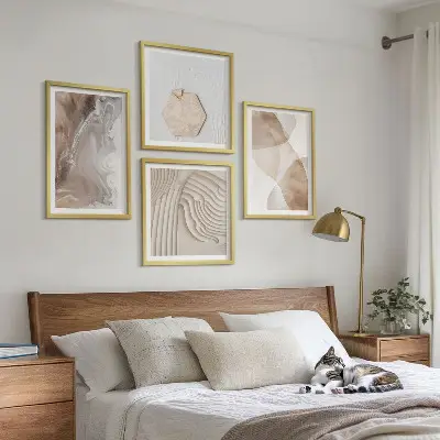 Set de 4 cuadros abstractos para salón con estructuras pintadas