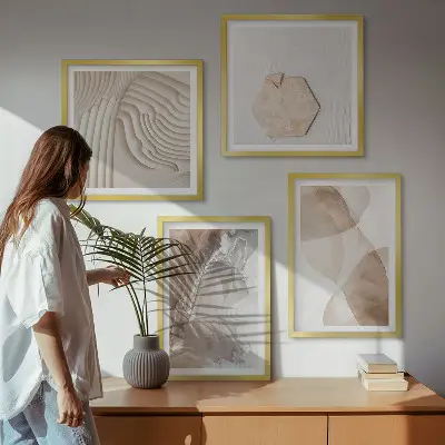 Set de 4 cuadros abstractos para salón con estructuras pintadas