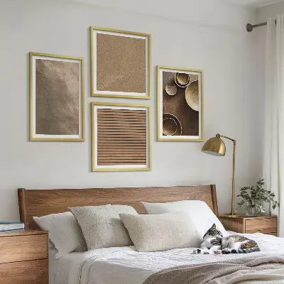 Set de 4 cuadros para salón con diseño de estructuras de piedra modernas