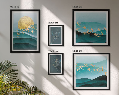 Conjunto de cuadros decorativos La armonía de los pájaros y las olas de una forma moderna.