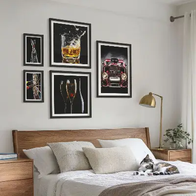Set de 5 cuadros para salón con diseños elegantes de temática retro de coches y bebidas