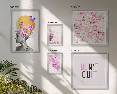 Set de 5 cuadros para salón con motivos de mujer y flores