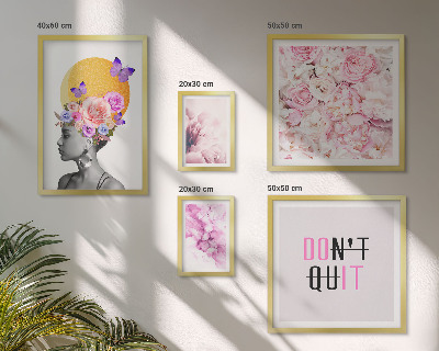 Set de 5 cuadros para salón Motivos florales con una mujer