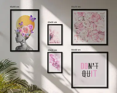 Set de 5 cuadros para salón con motivos de mujer y flores