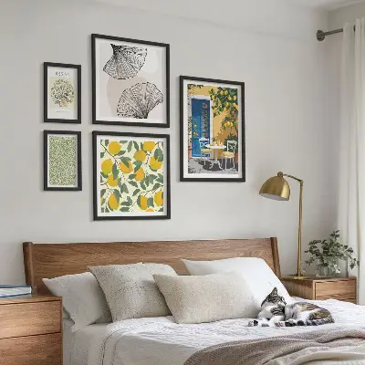 Conjunto de cuadros decorativos con elegantes motivos vegetales