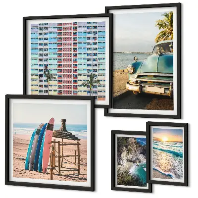 Pared galería de arte con paisajes playeros con estilo