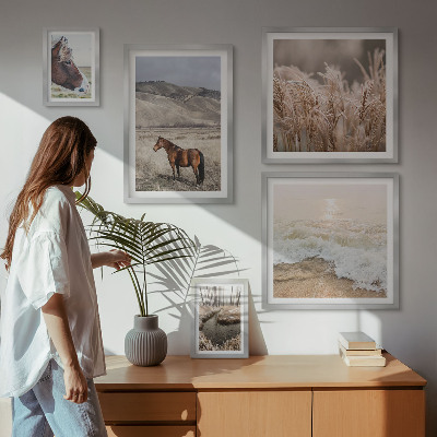 Conjunto de cuadros decorativos Paisajes con caballos y agua.