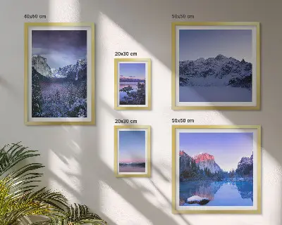 Conjunto de cuadros decorativos con paisajes de lagos de montaña y bosques