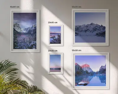Conjunto de cuadros decorativos con paisajes de lagos de montaña y bosques