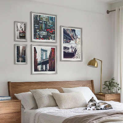 Pared galería de arte Automóviles elegantes y arquitectura urbana