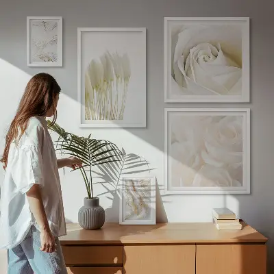 Set de 5 cuadros para salón con diseño de detalles en mármol rosa y blanco