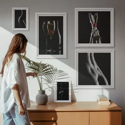 Set de 5 cuadros para salón con elegantes detalles modernos en negro y rojo