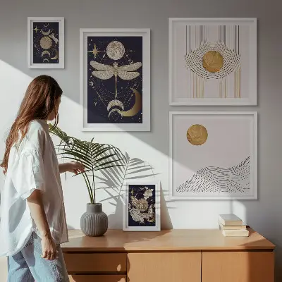 Set de 5 cuadros para salón con elegantes motivos de insectos espaciales