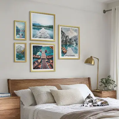 Conjunto de cuadros decorativos con paisajes de montañas y ríos