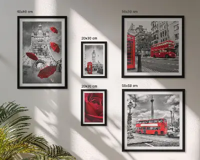 Conjunto de cuadros decorativos con motivos londinenses y detalles en rojo