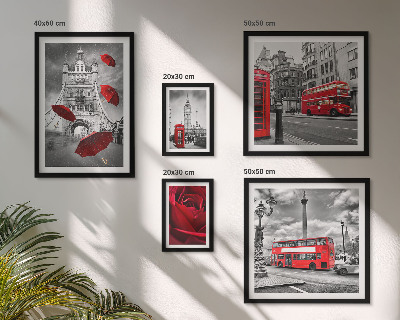 Conjunto de cuadros decorativos Motivos londinenses con detalles en rojo