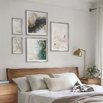 Conjunto de cuadros decorativos estilo abstracto con detalles florales