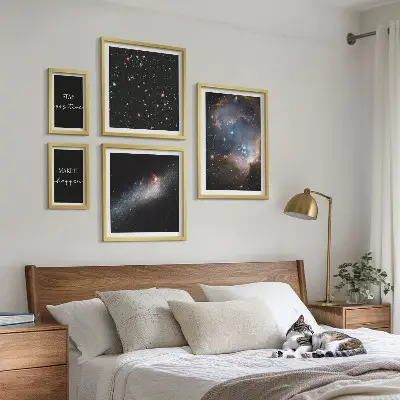 Set de 5 cuadros para salón con diseños de inspiraciones cósmicas y motivación