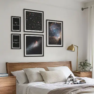 Set de 5 cuadros para salón con diseños de inspiraciones cósmicas y motivación
