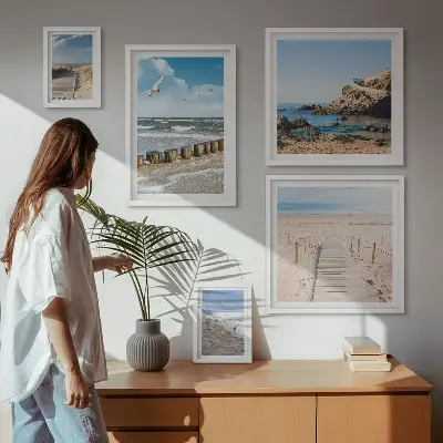 Conjunto de cuadros decorativos con paisajes de playas costeras