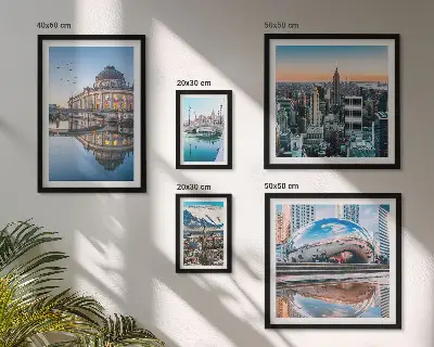 Pared galería de arte con motivos de paisajes urbanos arquitectura y naturaleza