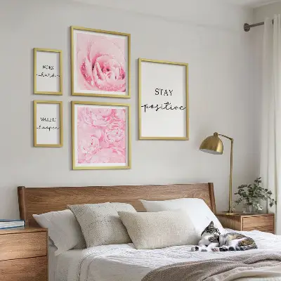 Set de 5 cuadros decorativos para salón con frases motivacionales sobre flores