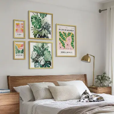 Conjunto de cuadros decorativos con motivos de flores en estilo boho