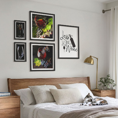 Pared galería de arte Vino y accesorios con estilo