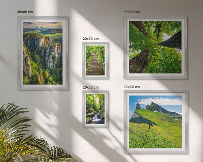 Pared galería de arte Senderos naturales con paisajes verdes