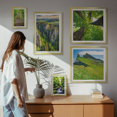 Pared galería de arte Senderos naturales con paisajes verdes