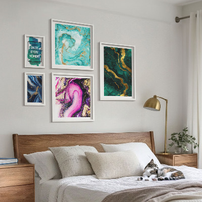 Conjunto de cuadros decorativos Diseños abstractos con verde y morado.