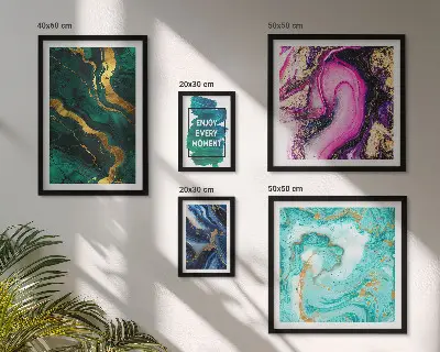 Conjunto de cuadros decorativos diseños abstractos en tonos verde y morado