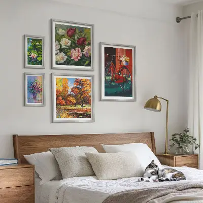 Set de 5 cuadros para salón con diseño de flores en paisaje primaveral