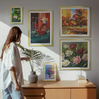 Set de 5 cuadros para salón con diseño de flores en paisaje primaveral