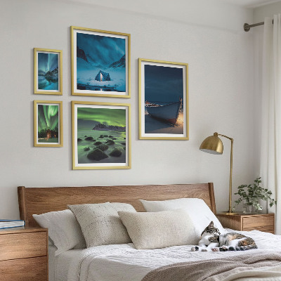 Set de 5 cuadros para salón Paisajes invernales con auroras boreales