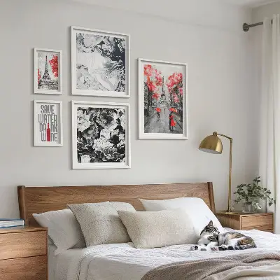 Pared galería de arte diseño de flores y estampados parisinos