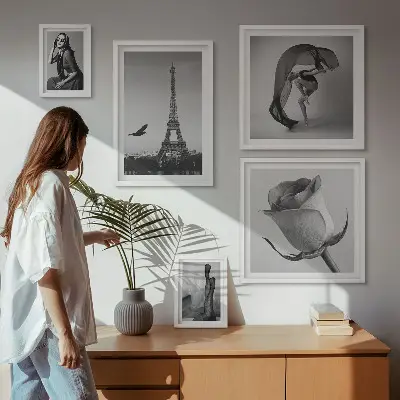 Set de 5 cuadros para salón diseño de París elegante en blanco y negro