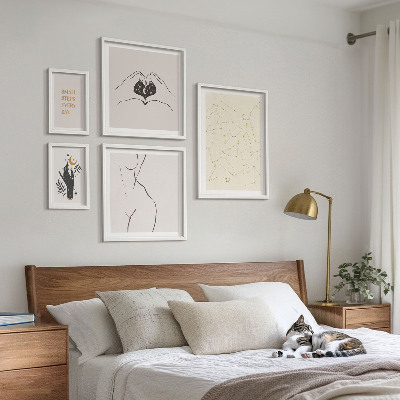 Set de 5 cuadros para salón motivos espaciales minimalistas