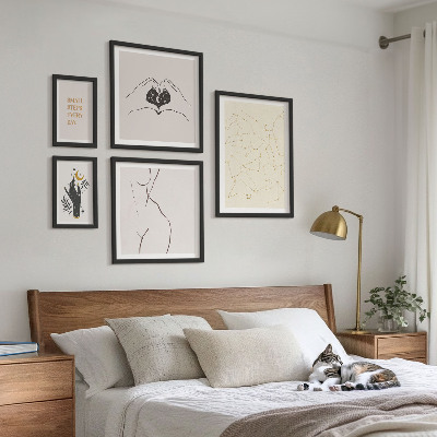 Set de 5 cuadros para salón motivos espaciales minimalistas