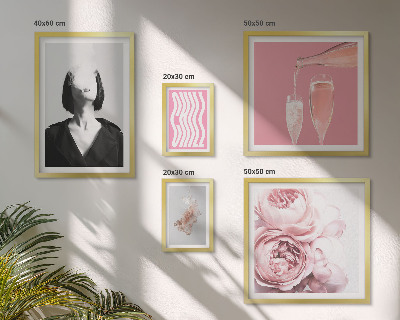 Pared galería de arte Mujer fumando vino frío