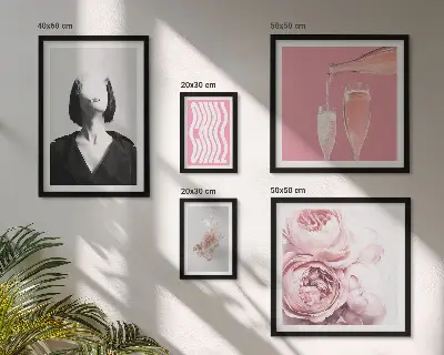 Cuadro decorativo Mujer fumando con vino frío diseño estilo galería de arte para pared