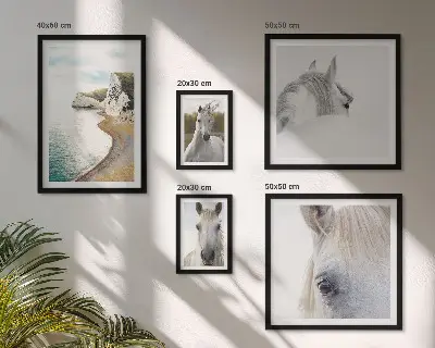 Set de 5 cuadros para salón con diseño de caballos en la playa y estilo minimalista
