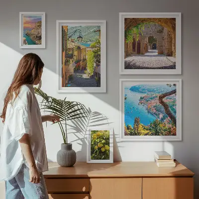Pared galería de arte con encantadoras vistas al mar