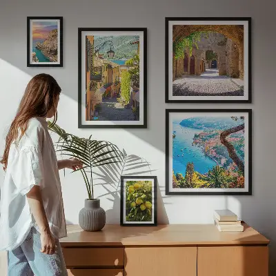 Pared galería de arte con encantadoras vistas al mar
