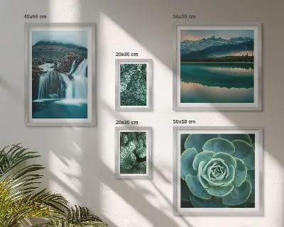 Pared galería de arte decoración de naturaleza con plantas verdes en cascada