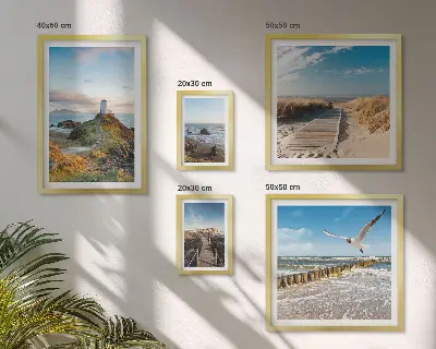 Set de 5 cuadros para salón con diseño de faros y playas costeras