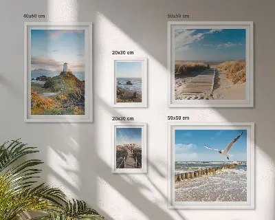 Set de 5 cuadros para salón con diseño de faros y playas costeras