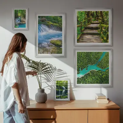 Set de 5 cuadros para salón con diseño de oasis verdes naturales en el bosque