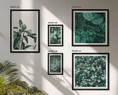 Pared galería de arte con motivos vegetales de hojas verdes