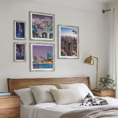 Conjunto de cuadros decorativos paisajes nocturnos de la ciudad con iluminación de luces de neón